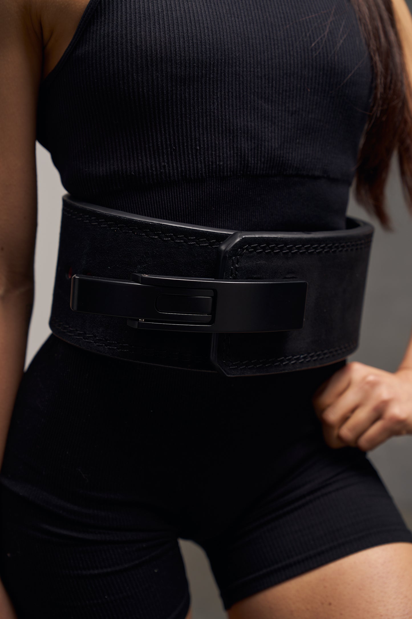 Lever Lifting Belt in Onyx