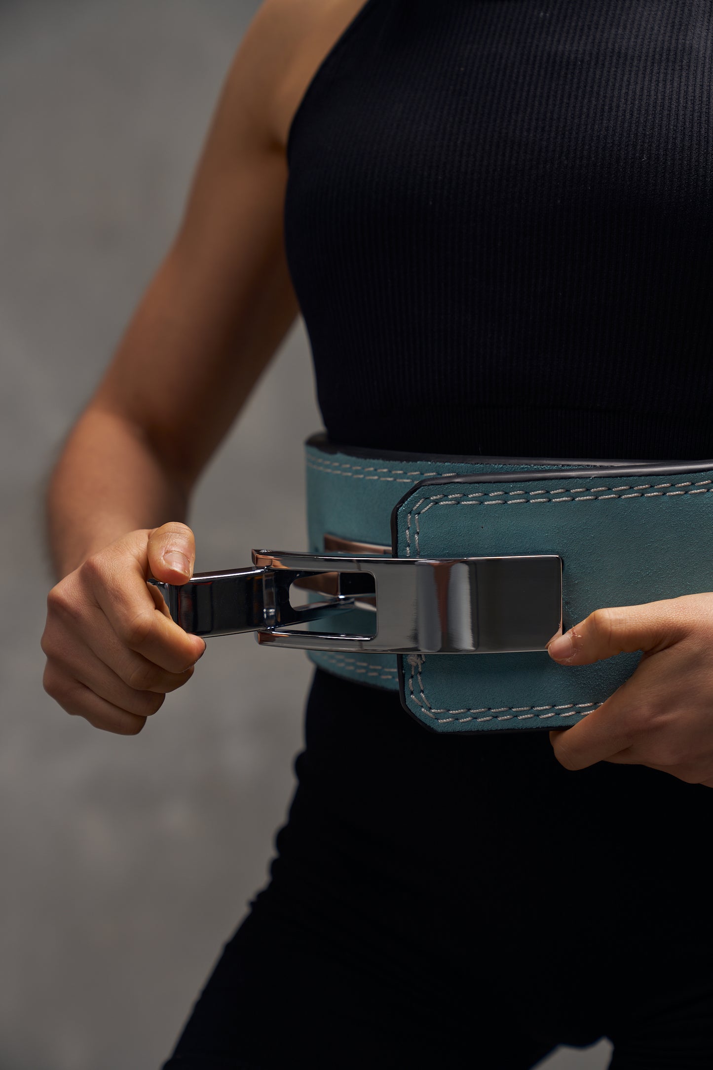 Lever Lifting Belt in Pastel Blue